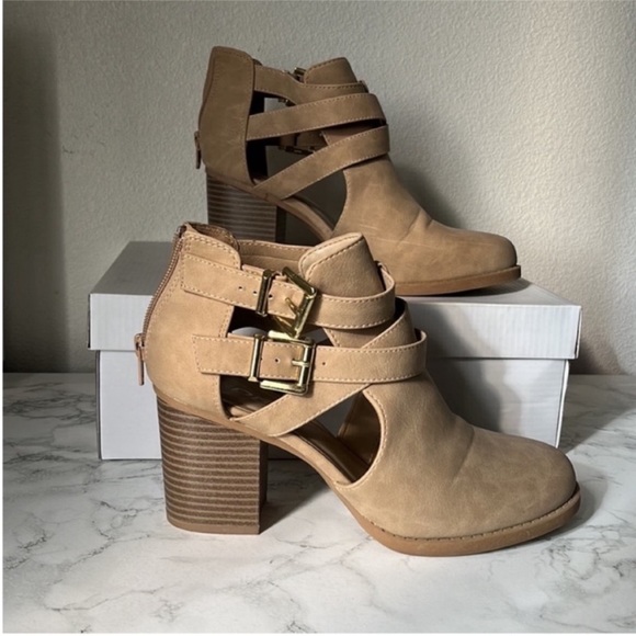 Soda Shoes - SODA Tan Women's Ankle Boots